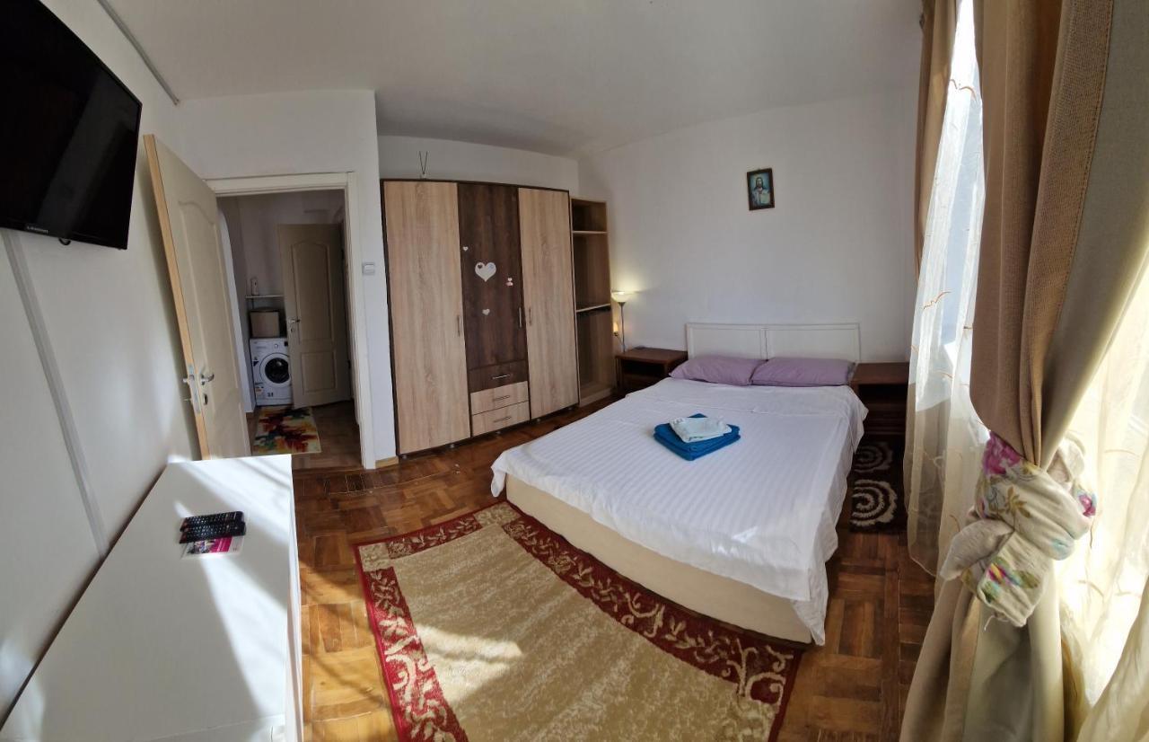 Two Rooms Central 부쿠레슈티 외부 사진